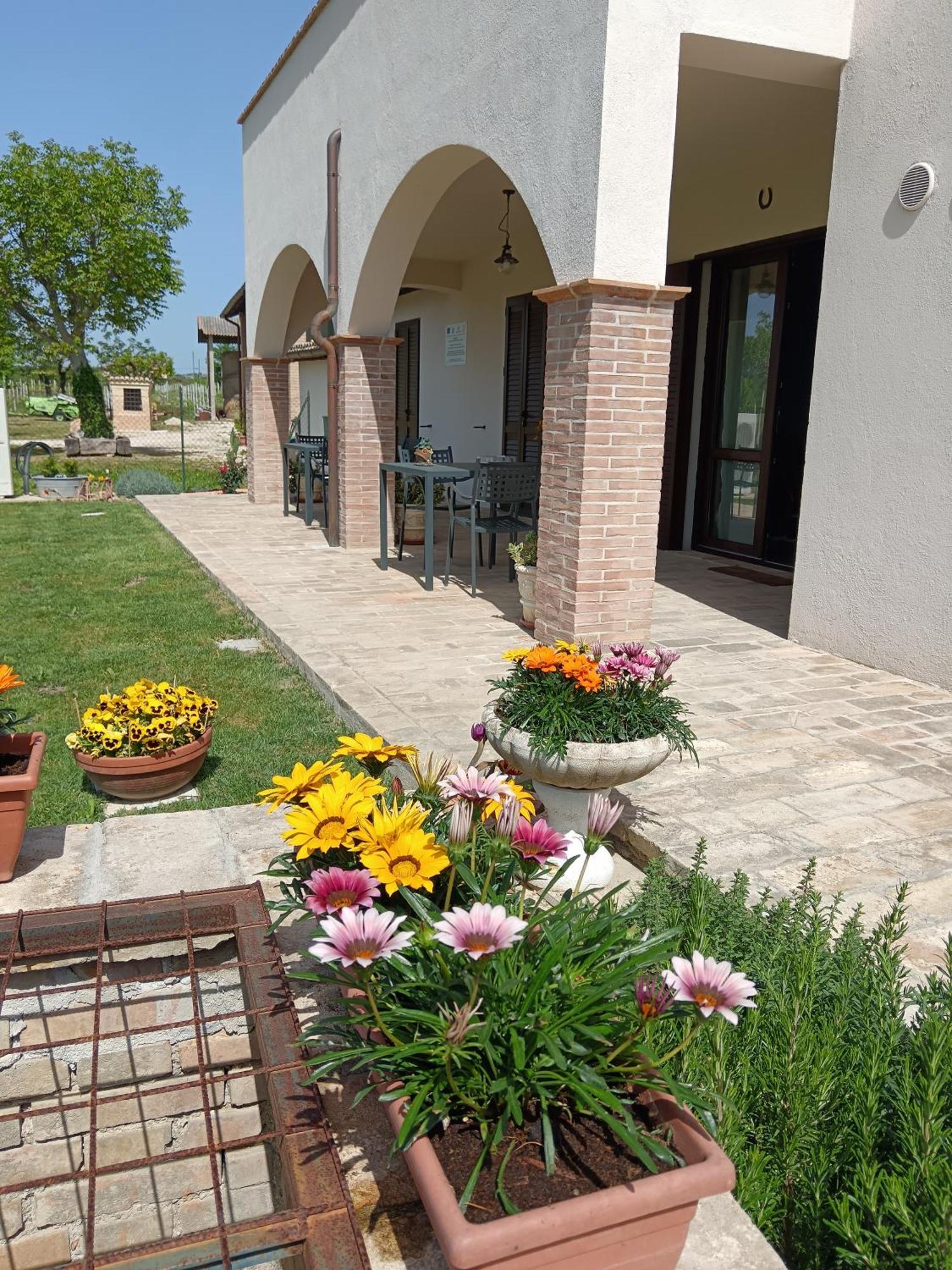 L'Antico Fienile Villa Montefalco Dış mekan fotoğraf
